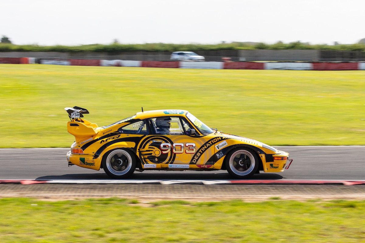 VANHAUEN RACING at Snetterton 2023 - Side on at speed, back in action for the second race. © Sean Mulcahy Photographic 2023