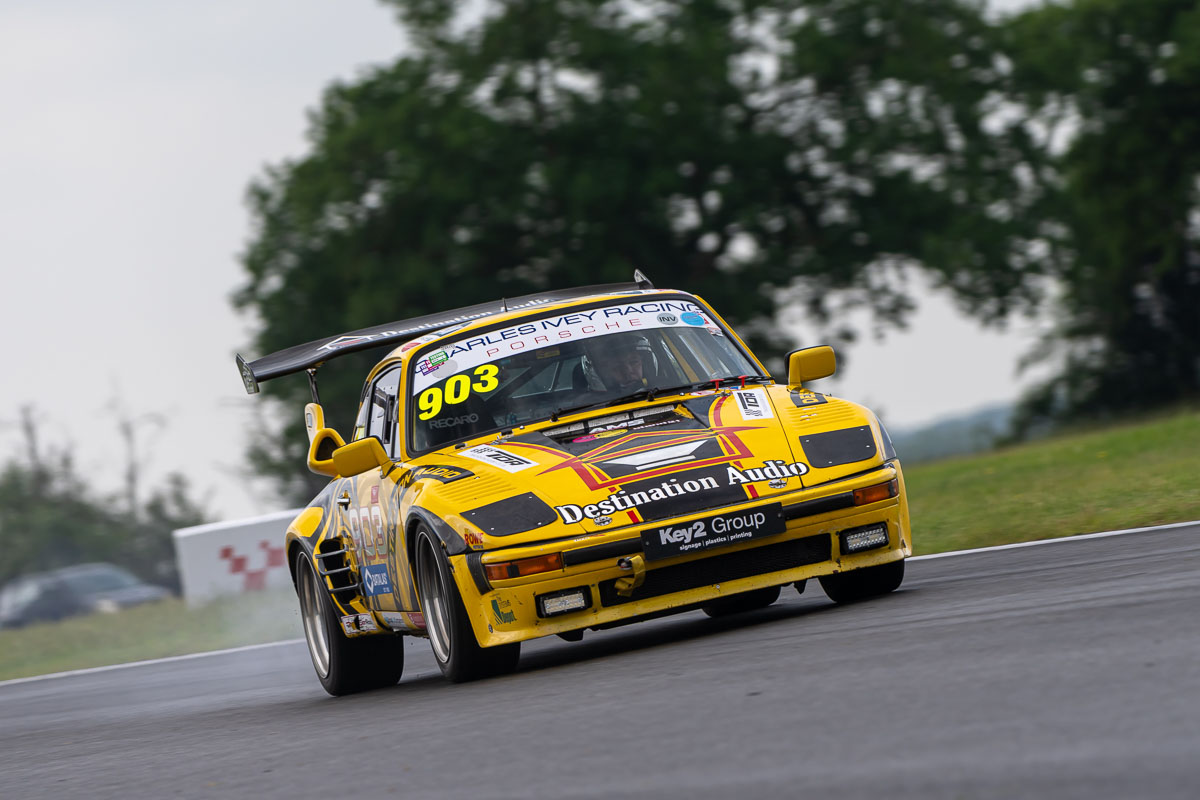 VANHAUEN RACING at Snetterton 300 2025 - The 32 Porsches across four classes creating intense competition throughout the weekend.