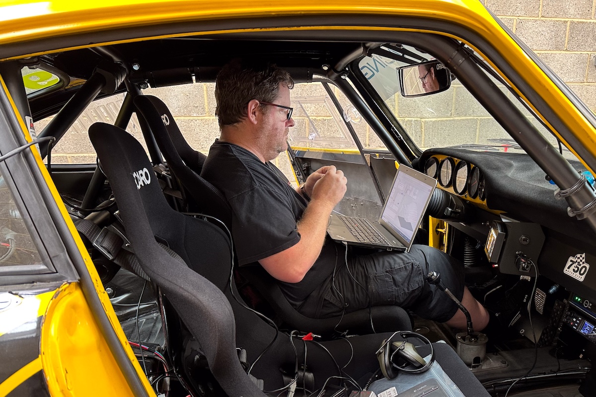 Driver Team Rowe